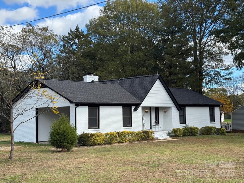 425 Acorn Oaks Dr, Salisbury, NC 28146