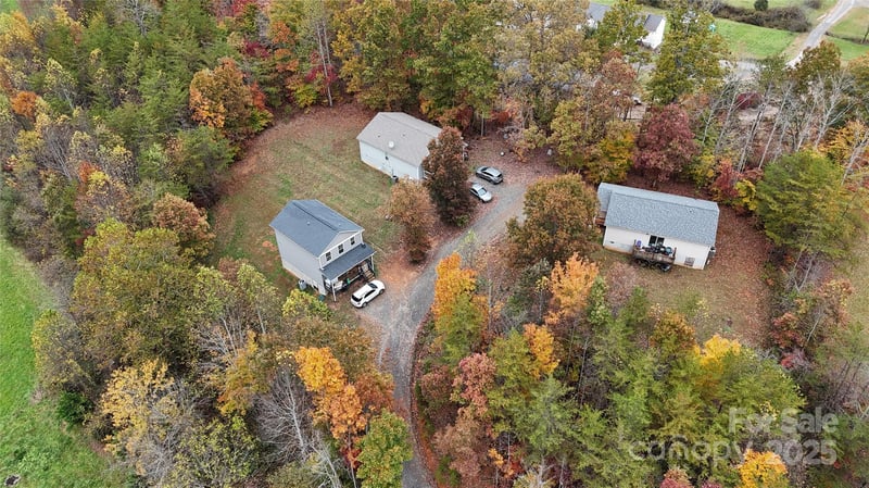 117 Tomato Town Rd, Leicester, NC 28748