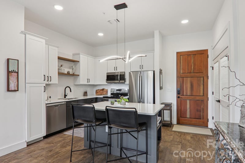 55 Market St #407, Asheville, NC 28801