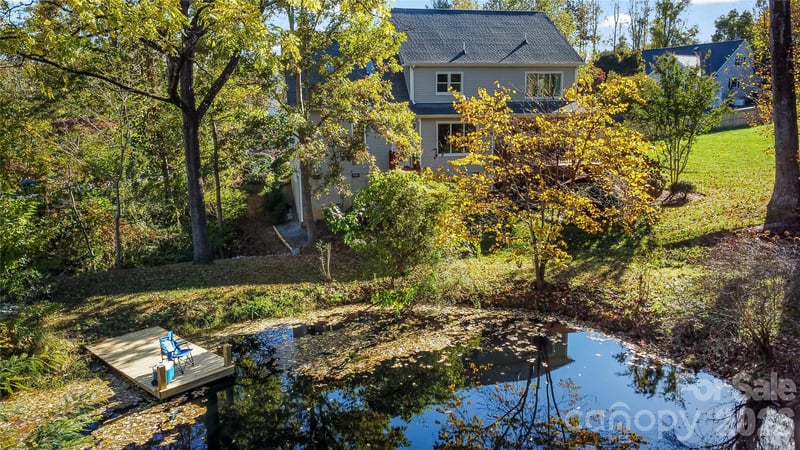 88 Apple Meadow Ct, Hendersonville, NC 28739