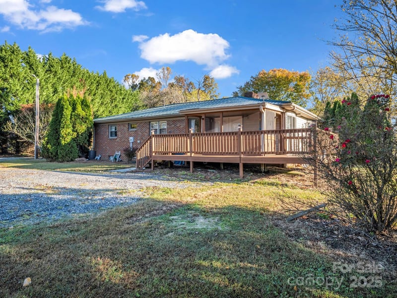 290 Stepp Mill Rd, Hendersonville, NC 28792