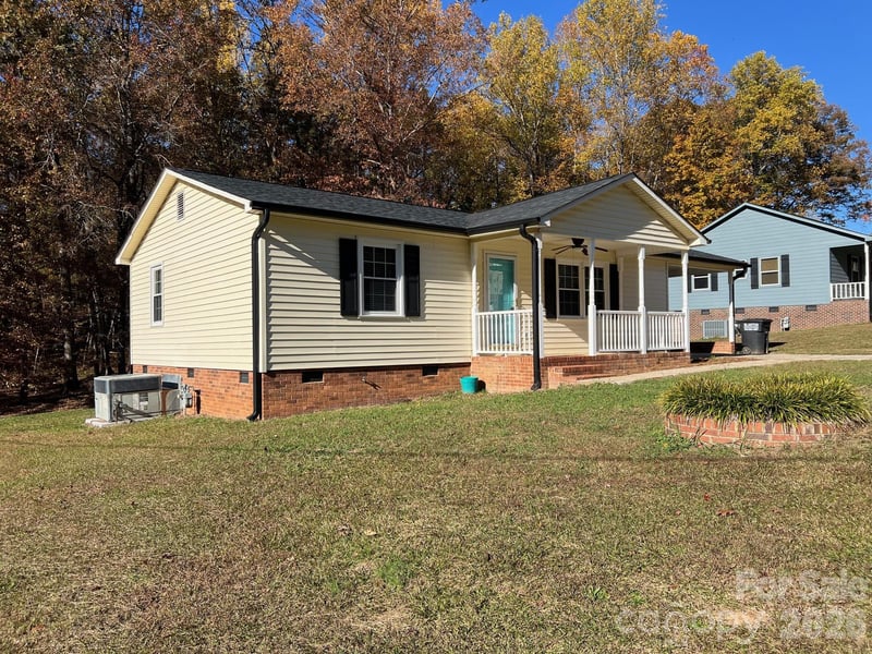120 Oakley Dr, Gastonia, NC 28052