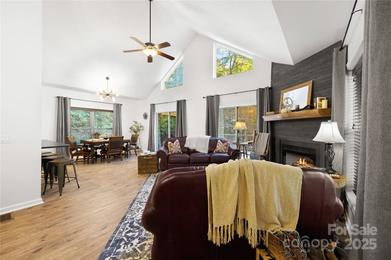 1308 Bell Mountain Rd, Zirconia, NC 28790