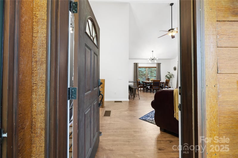 1308 Bell Mountain Rd, Zirconia, NC 28790