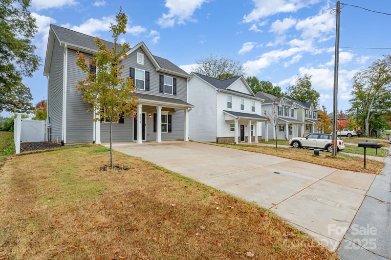 2513 Pruitt St, Charlotte, NC 28208