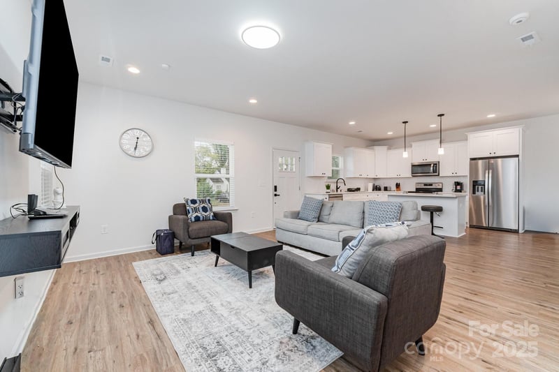 2513 Pruitt St, Charlotte, NC 28208