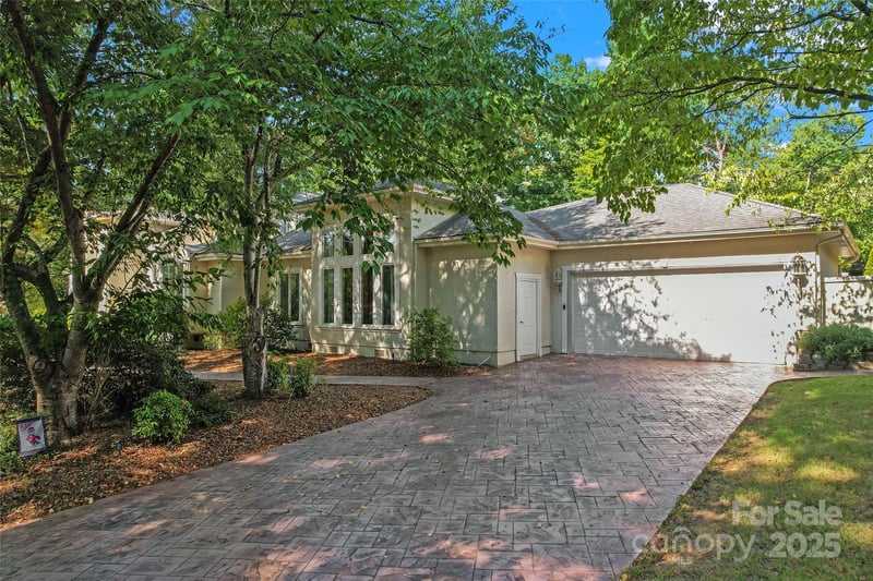 35 Heritage Dr, Clover, SC 29710
