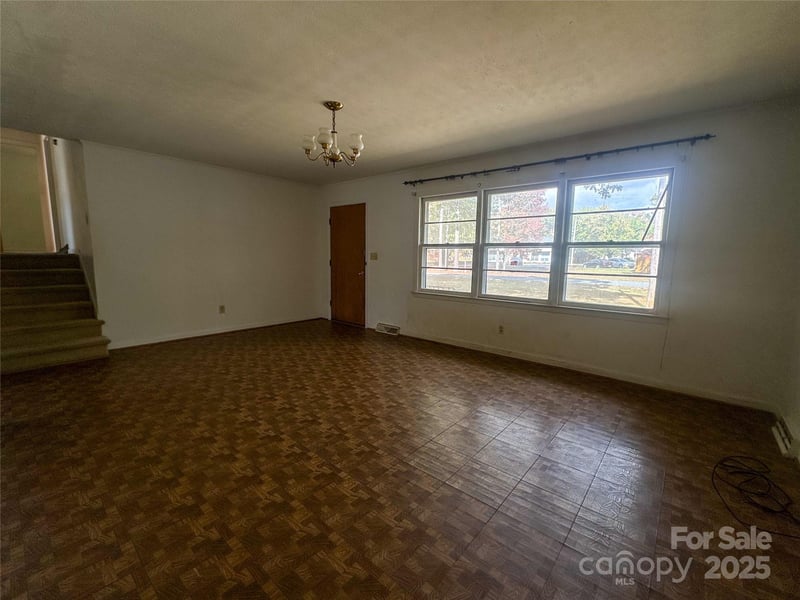 1910 Midwood Dr, Albemarle, NC 28001