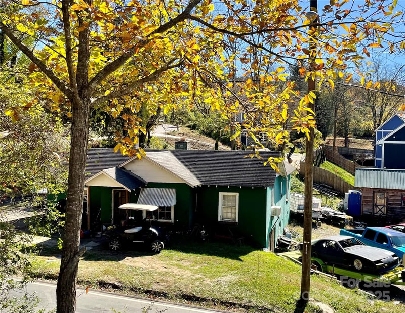 130 Lookout Rd, Asheville, NC 28804