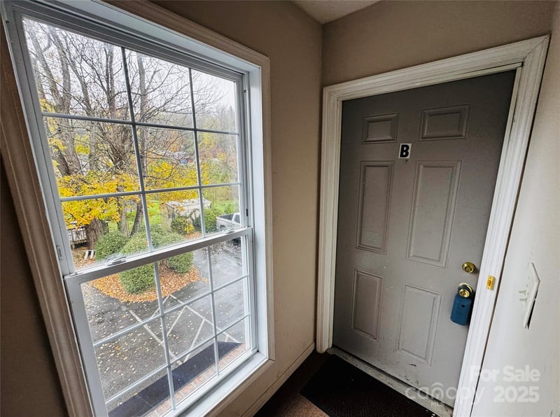 237 Camelot Dr #B, Waynesville, NC 28786