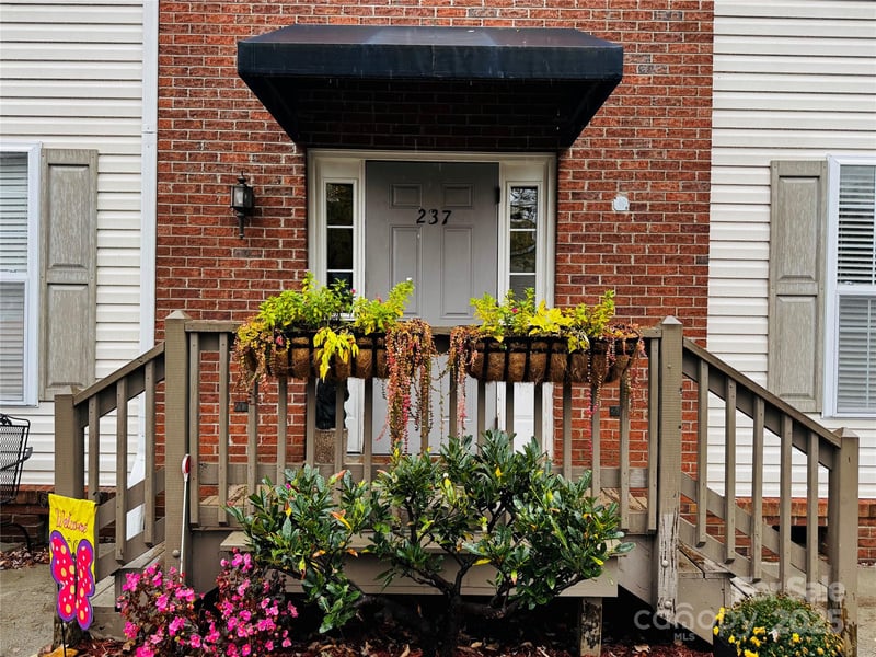 237 Camelot Dr #B, Waynesville, NC 28786