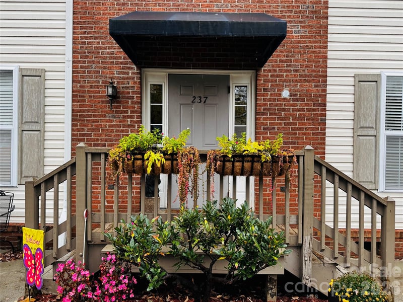 237 Camelot Dr #B, Waynesville, NC 28786