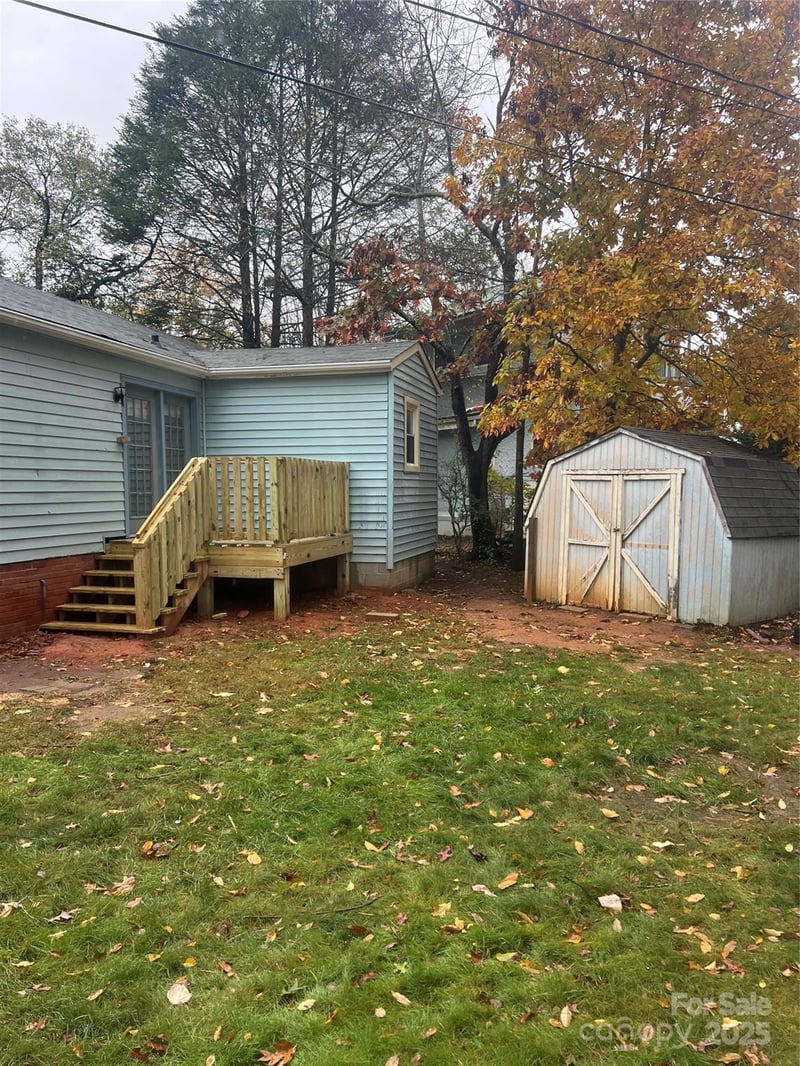 243 Governors Vw, Asheville, NC 28805