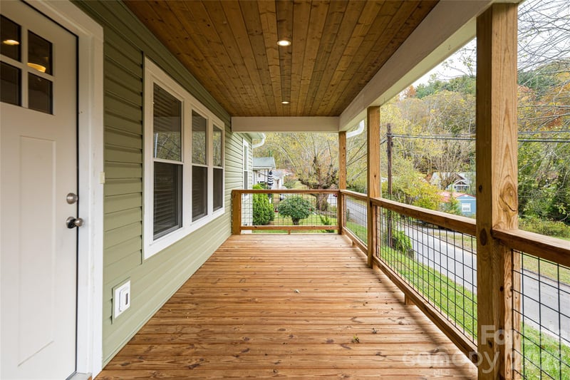 17 Sycamore St, Asheville, NC 28804