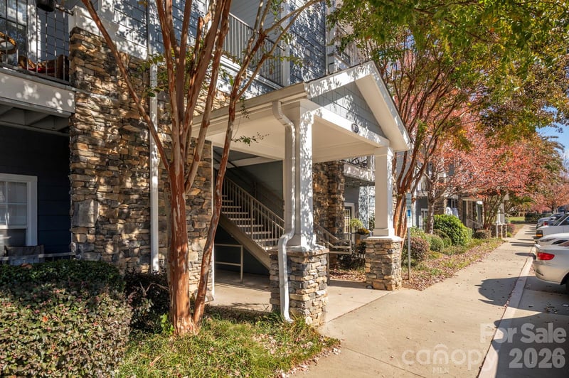 600 Vista Lake Dr #4, Candler, NC 28715