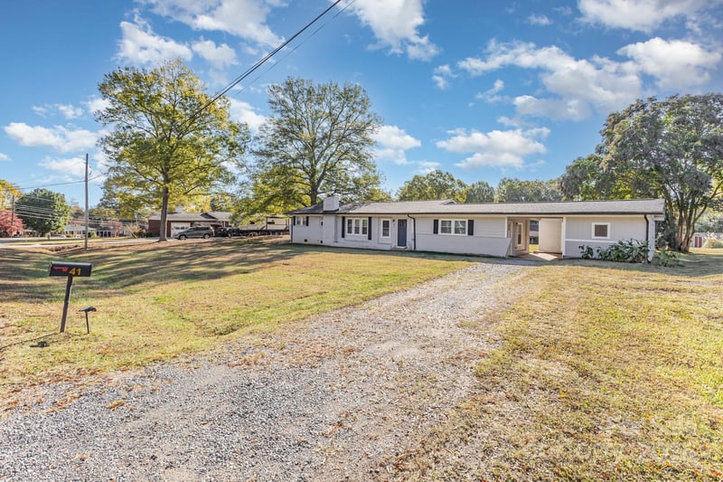 41 Fleetwood Dr, Concord, NC 28027
