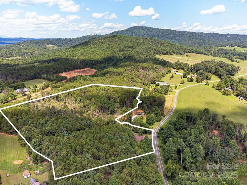 211 Luckadoo Rd, Bostic, NC 28018