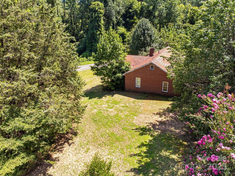 211 Luckadoo Rd, Bostic, NC 28018