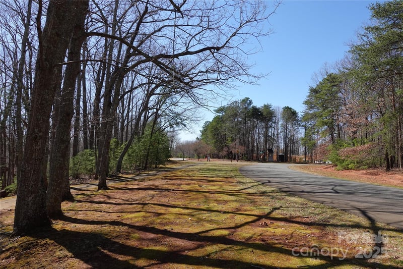 14427 Roe Buck Meadow Ln, Charlotte, NC 28278