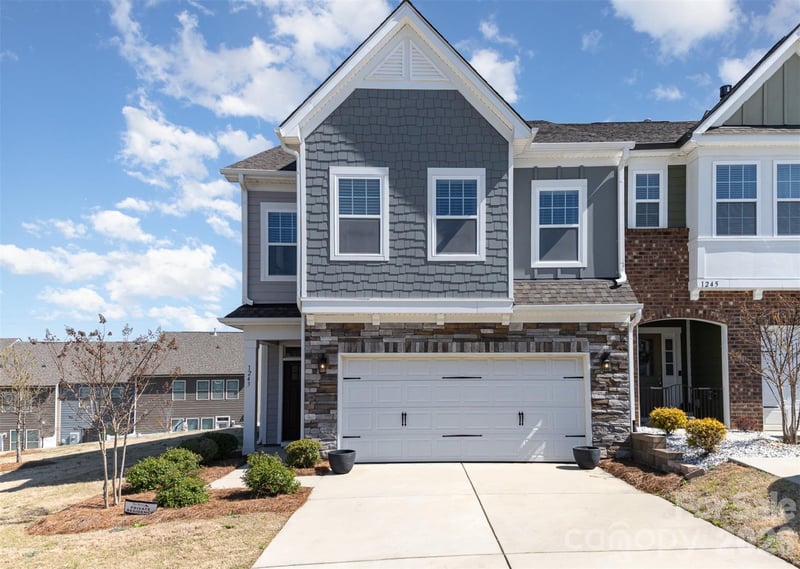 1243 Pebble Grove Dr #442, Clover, SC 29710
