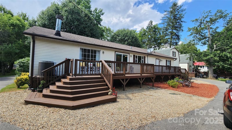 1235 Sulphur Springs Rd, Waynesville, NC 28786