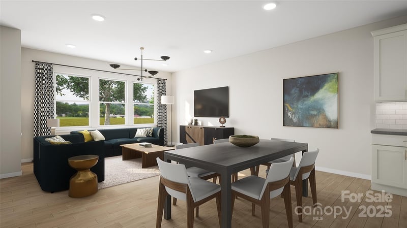 8422 Discovery Ln, Charlotte, NC 28216