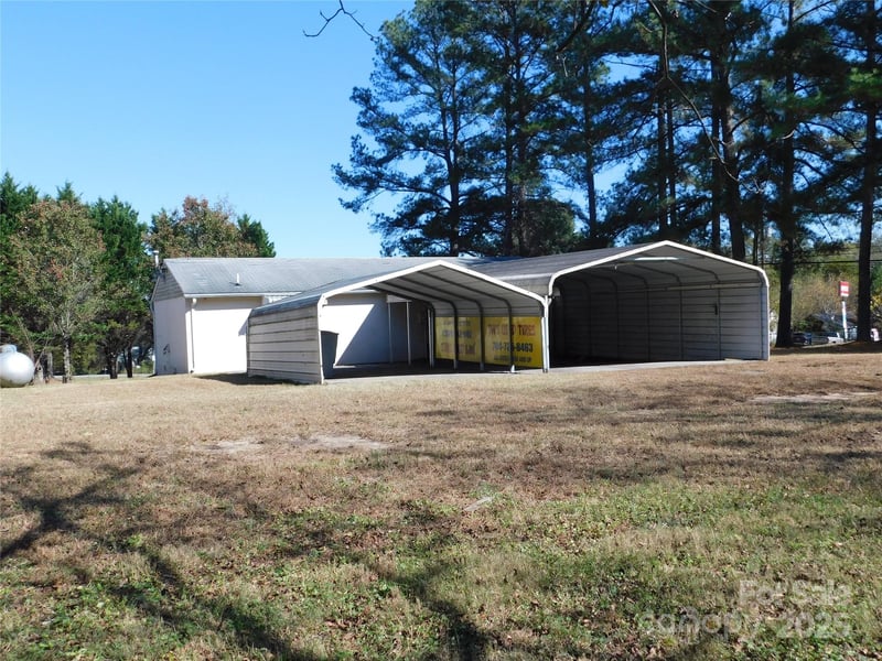 944 Hwy 150 Hw, Lincolnton, NC 28092