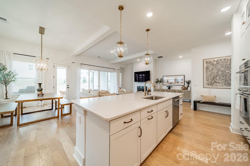 1402 Encore Ln, Waxhaw, NC 28173