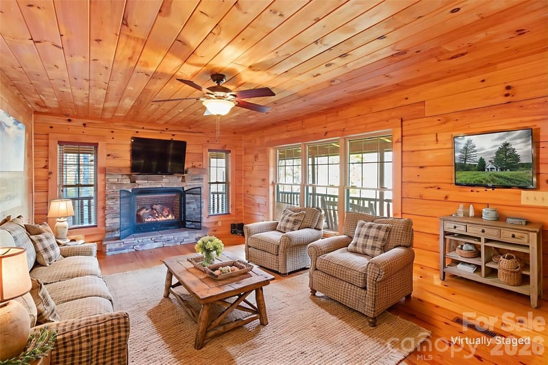 17 Aaron Way, Waynesville, NC 28786