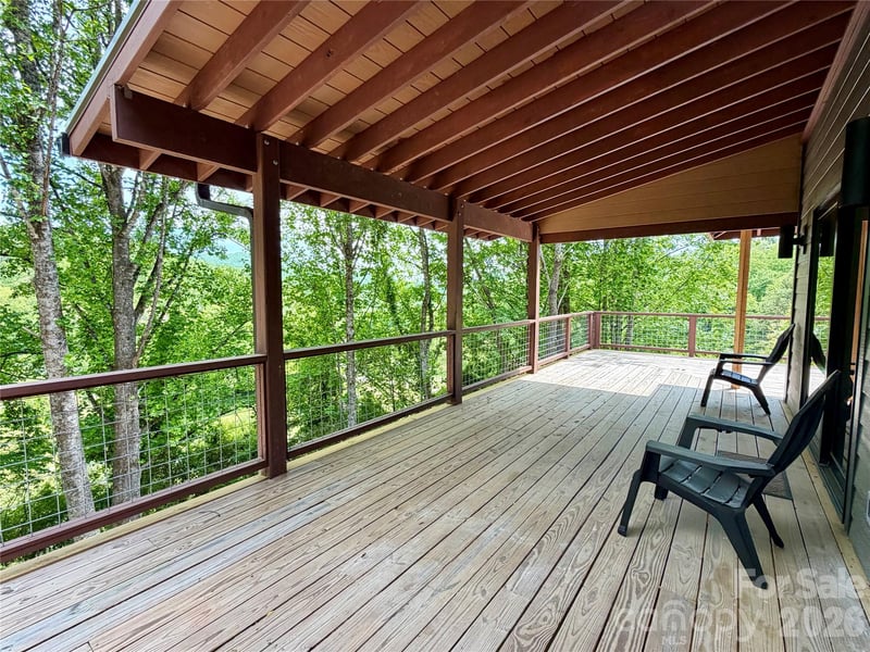 114 Phivo Dr, Balsam Grove, NC 28708