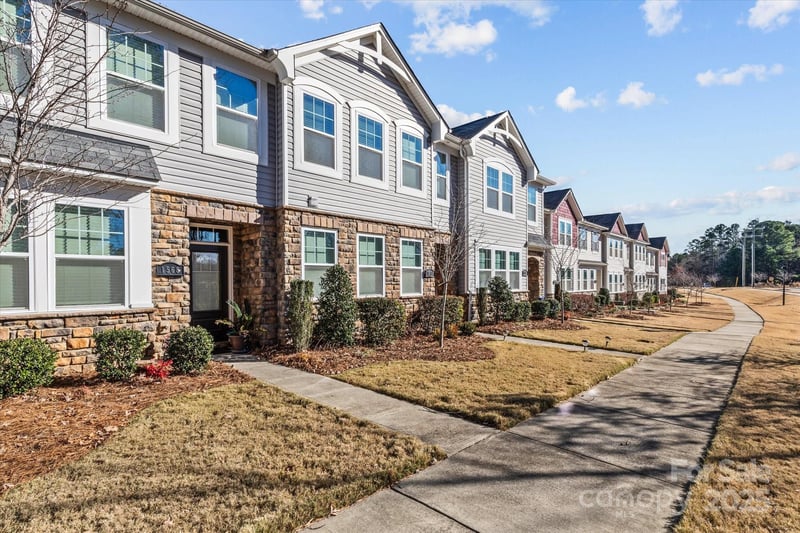 1564 Galloway Rd, Charlotte, NC 28262