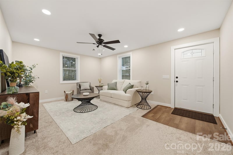 20 Archer St, Granite Falls, NC 28630
