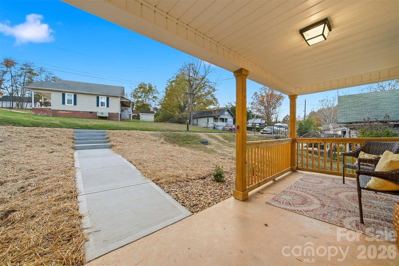 20 Archer St, Granite Falls, NC 28630