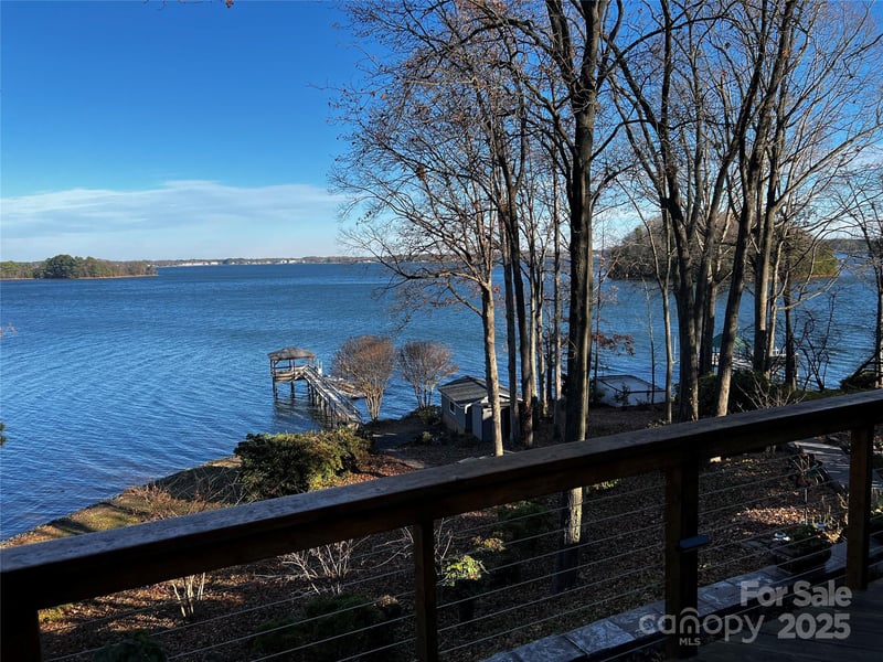 16318 Belle Isle Dr, Cornelius, NC 28031