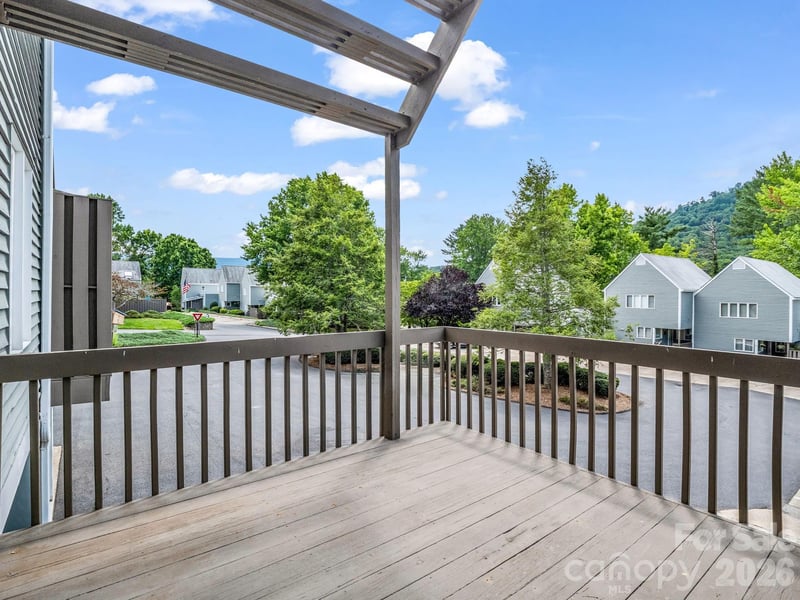 1 Lynx Dr #C-1, Black Mountain, NC 28711