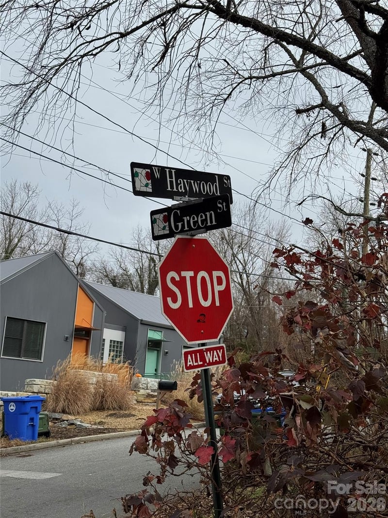 11 Green St, Asheville, NC 28801