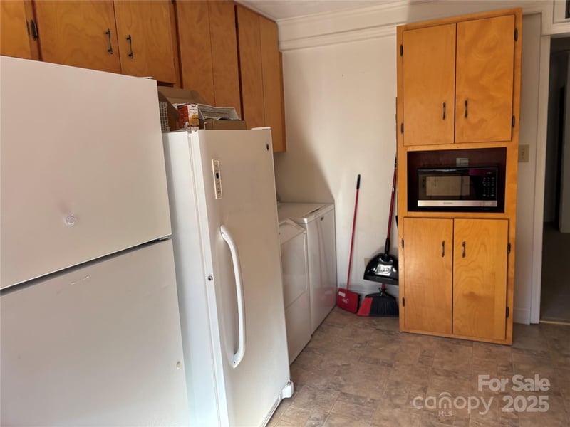 1623 Kimberly Dr, Gastonia, NC 28052