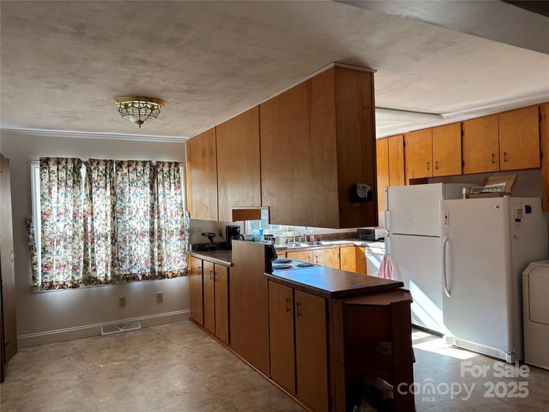 1623 Kimberly Dr, Gastonia, NC 28052