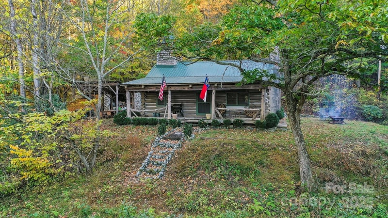 4189 Bristol Pl, Collettsville, NC 28611