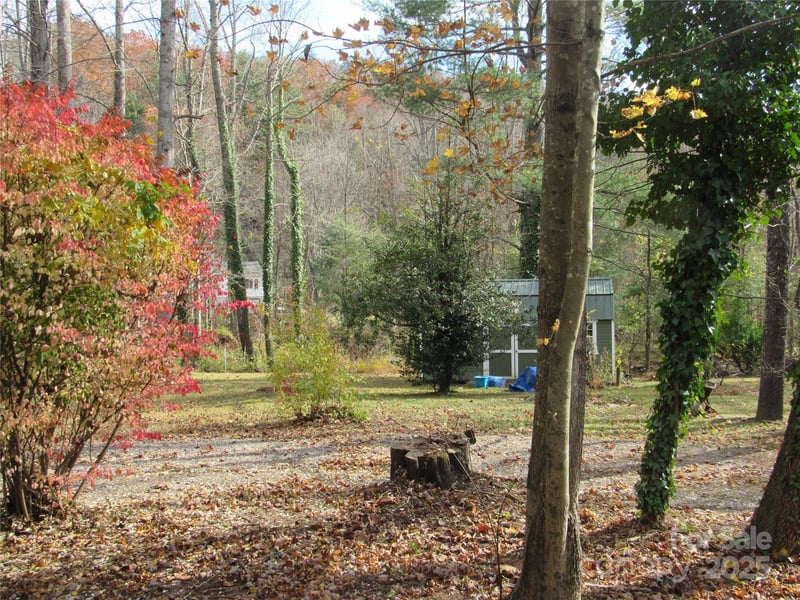 1144 Montreat Rd, Black Mountain, NC 28711