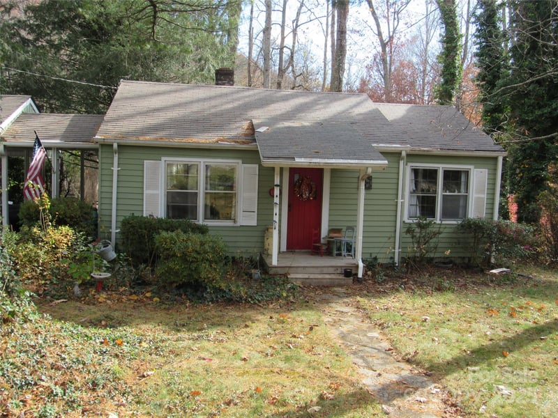 1144 Montreat Rd, Black Mountain, NC 28711