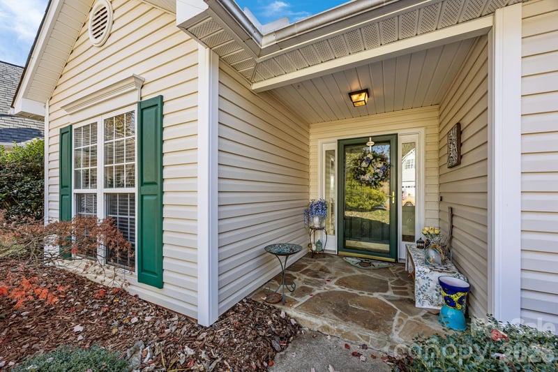 255 Stonehollow Rd, Fletcher, NC 28732