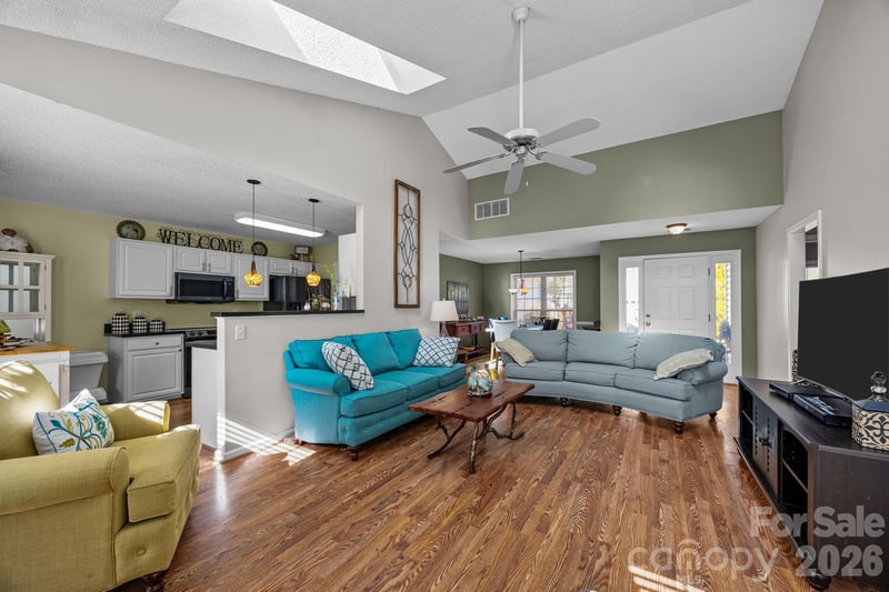 255 Stonehollow Rd, Fletcher, NC 28732