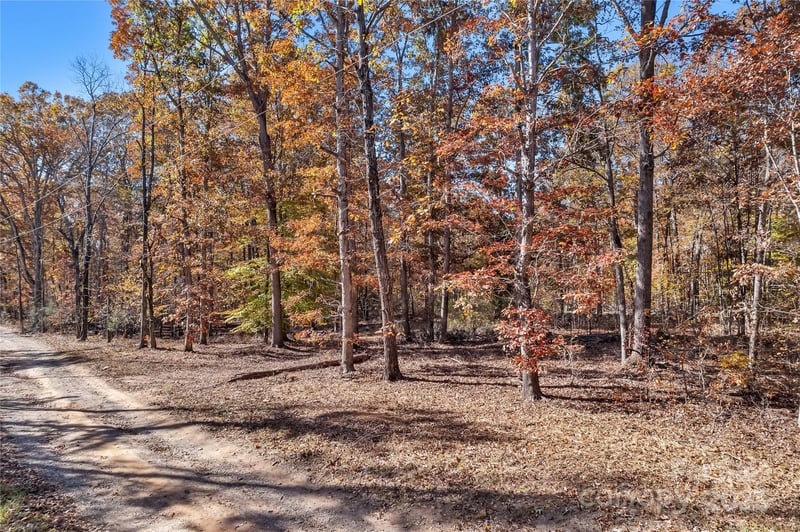 142 Fawn Ln, Kings Mountain, NC 28086