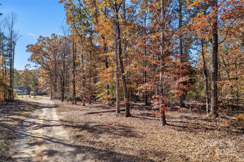 142 Fawn Ln, Kings Mountain, NC 28086