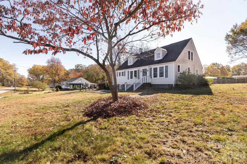 1402 Brantley Rd, Kannapolis, NC 28083