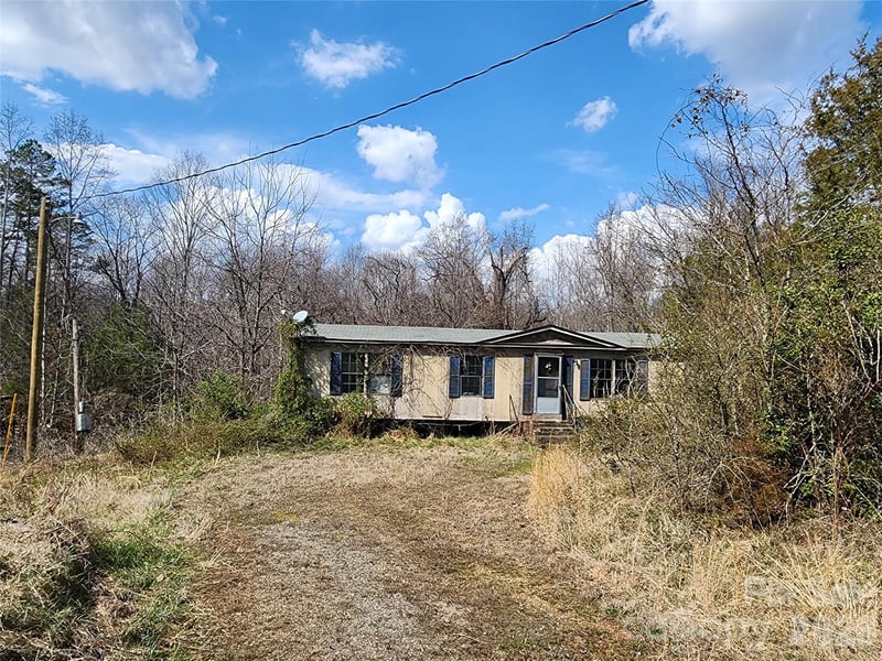 4339 Angel Hill Dr, Newton, NC 28658