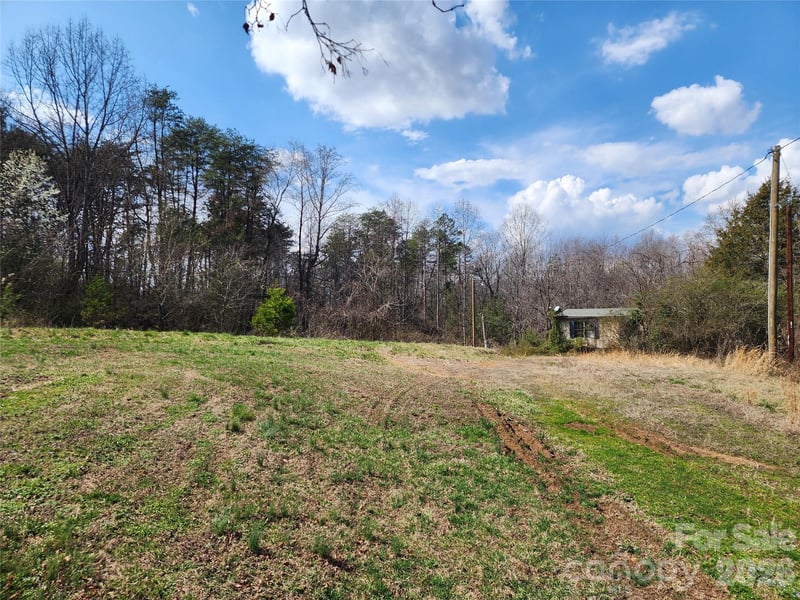 4339 Angel Hill Dr, Newton, NC 28658