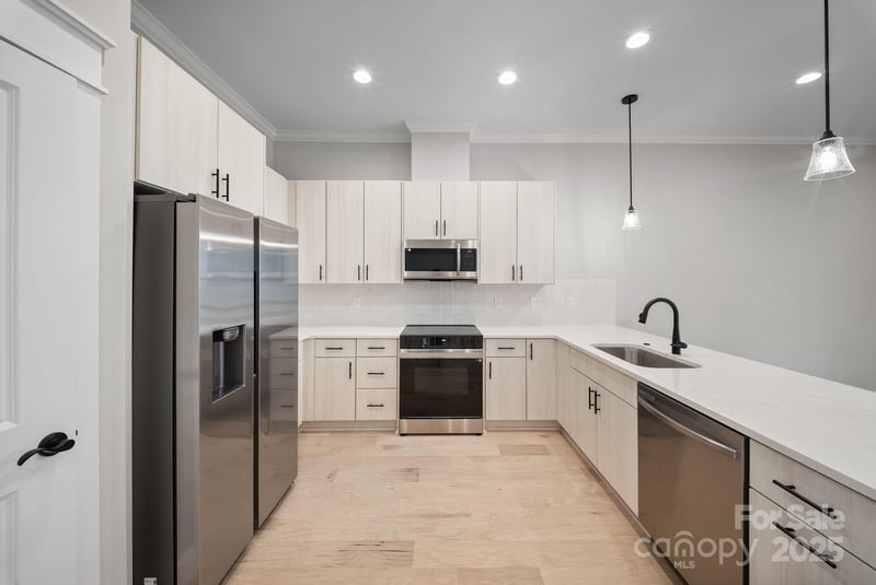 105 Collin Pl #2, Asheville, NC 28804