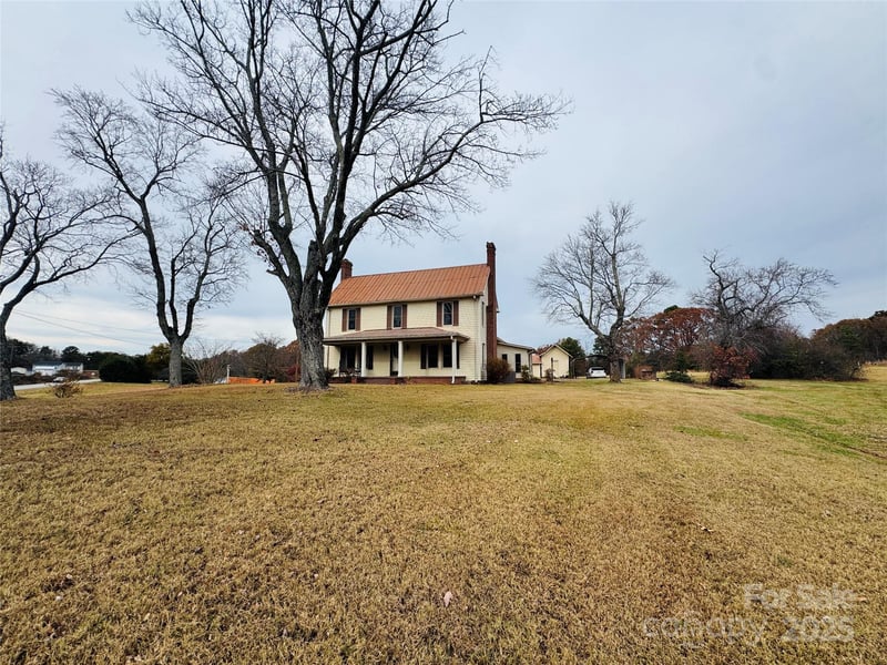 9143 Nc Highway 150 Hw, Linwood, NC 27299